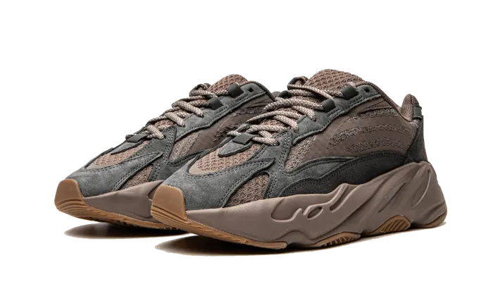 Adidas Yeezy 700 V2 Mauve sneakers