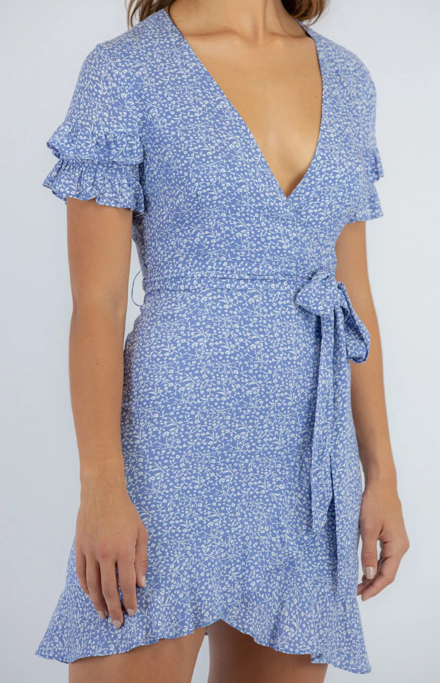 Ditsy Floral Dress with Ruffled Hem and Belt