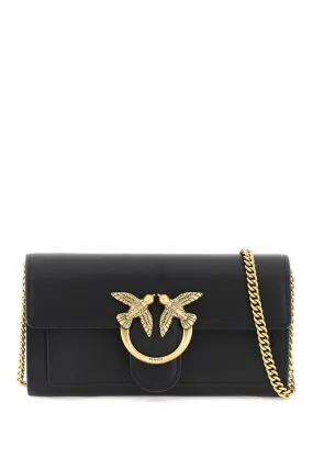 Elegant Crossbody Bag with Timeless Appeal