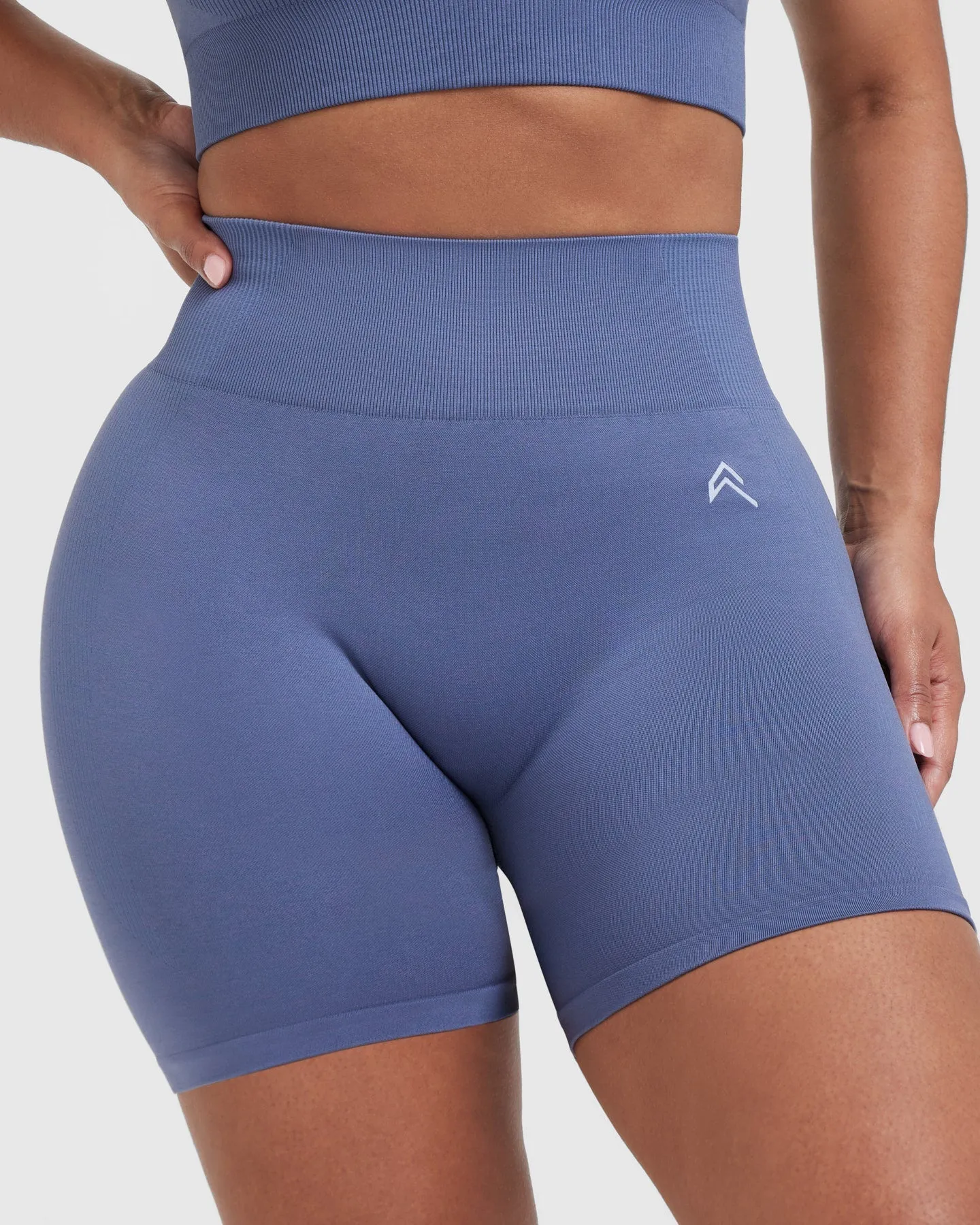 Seamless Mid Shorts in Slate Blue Marl