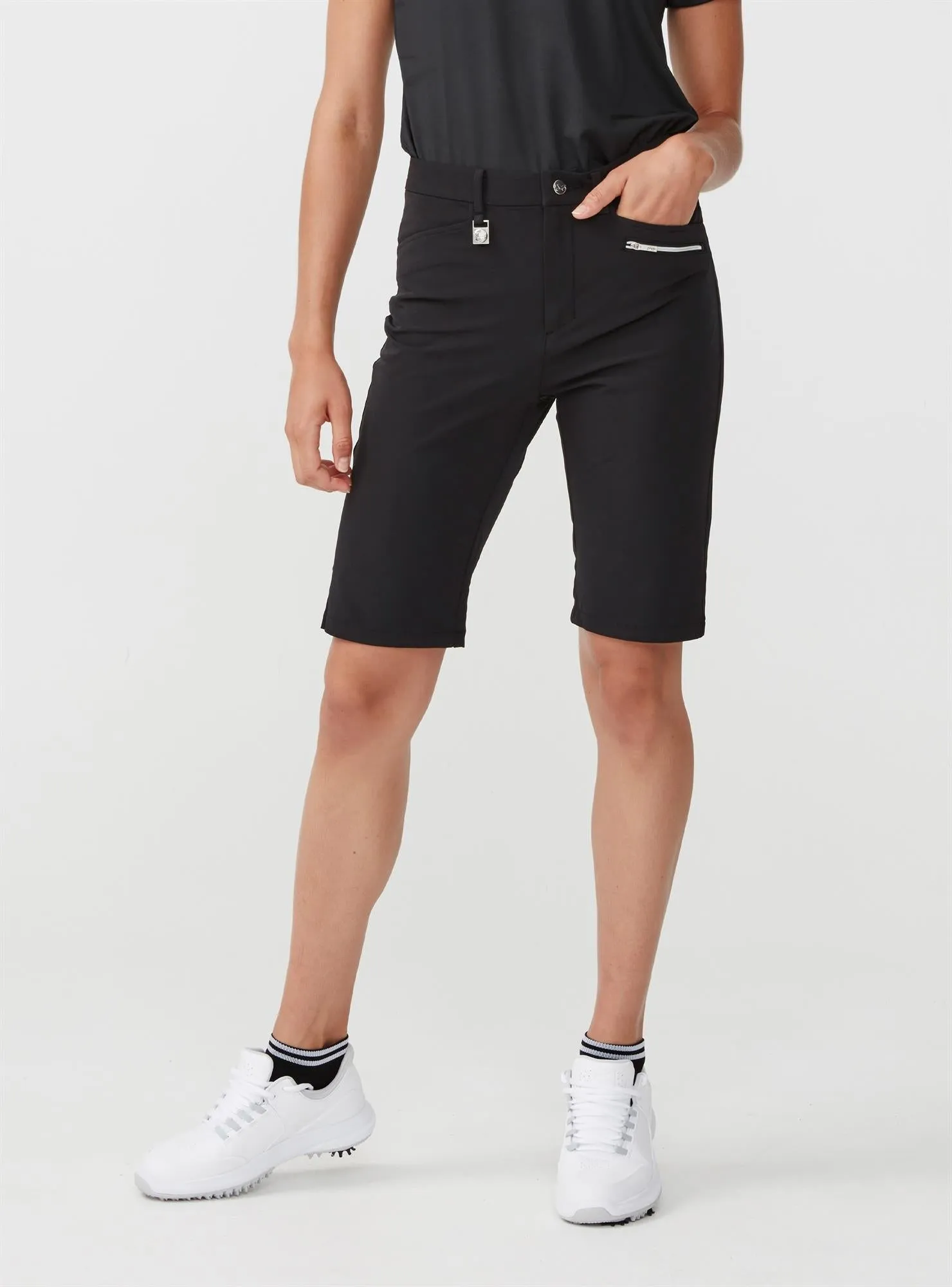 Women's Golf Bermuda Shorts in Black