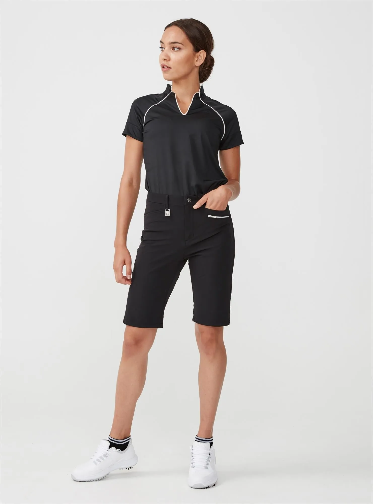 Women's Golf Bermuda Shorts in Black