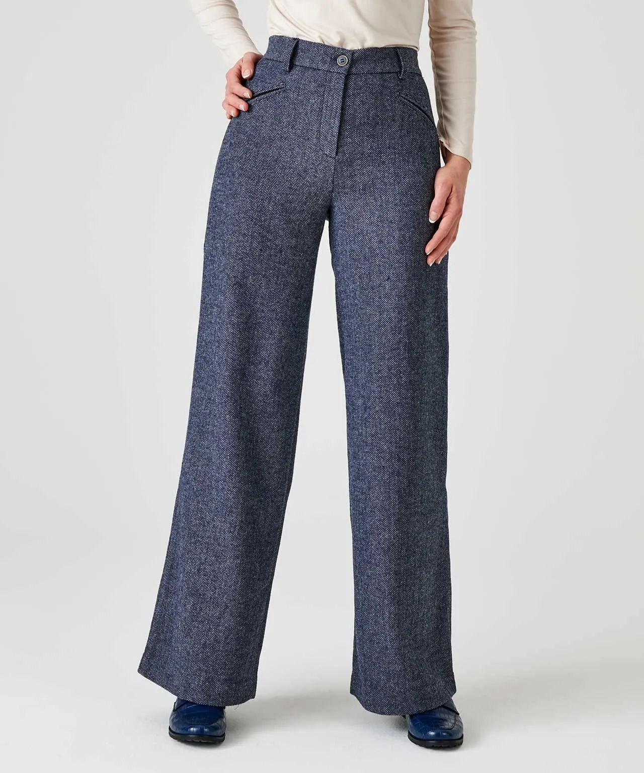 Wide Leg Trousers made with Wool Blend